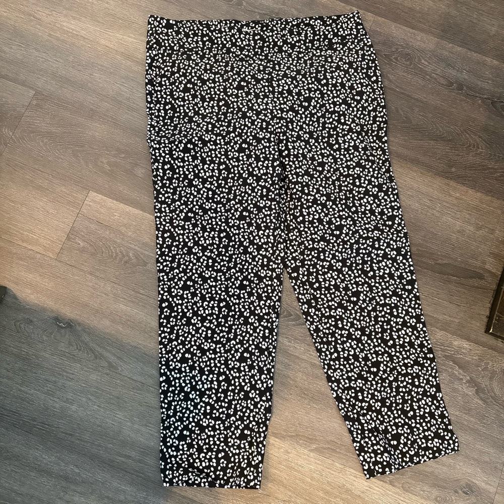 Meera Lane 18W Dress Pants Black White Career